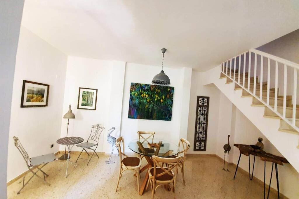 דירות סביליה El Patio De San Bernardo מראה חיצוני תמונה